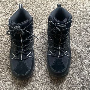 High sierra men’s boots Size: 10.5